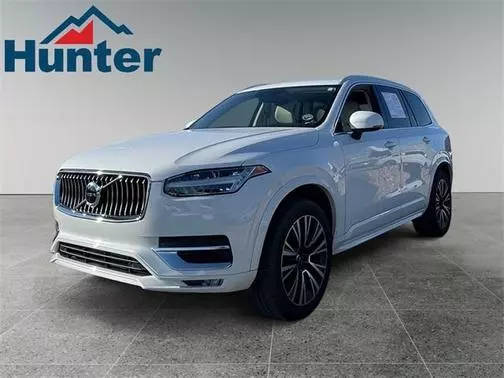 2020 Volvo XC90 Momentum AWD photo