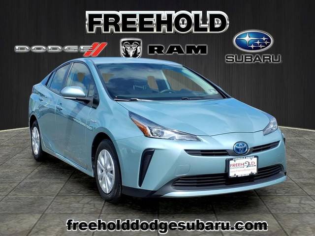 2020 Toyota Prius L Eco FWD photo