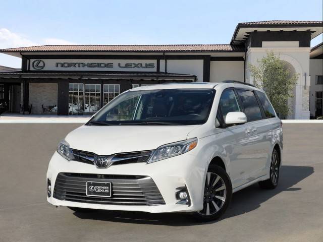 2020 Toyota Sienna Limited Premium FWD photo