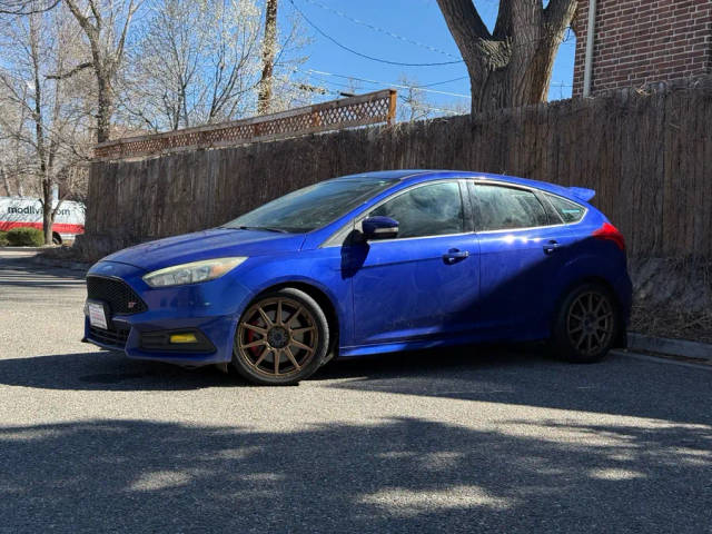 2015 Ford Focus ST FWD photo