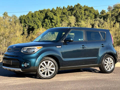 2018 Kia Soul + FWD photo