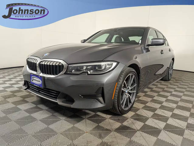 2019 BMW 3 Series 330i xDrive AWD photo