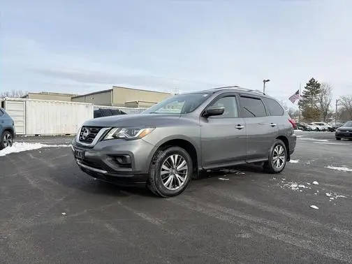 2019 Nissan Pathfinder S 4WD photo