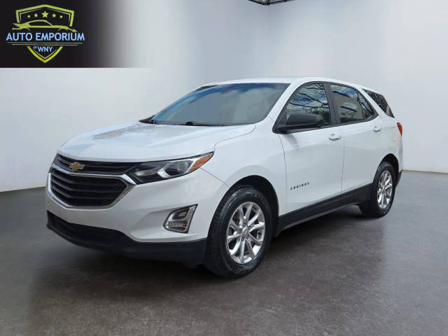 2020 Chevrolet Equinox LS FWD photo