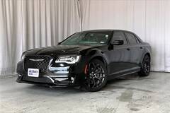 2019 Chrysler 300 300S RWD photo