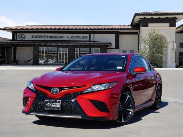 2019 Toyota Camry XSE FWD photo