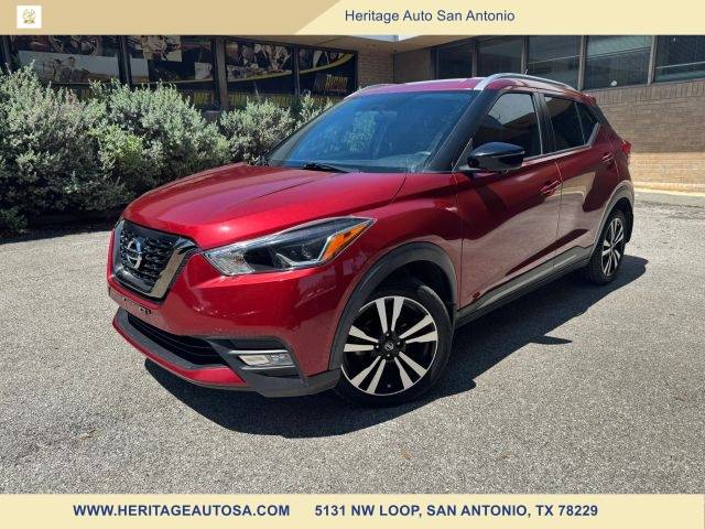2019 Nissan Kicks SR FWD photo