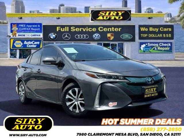 2020 Toyota Prius Prime LE FWD photo