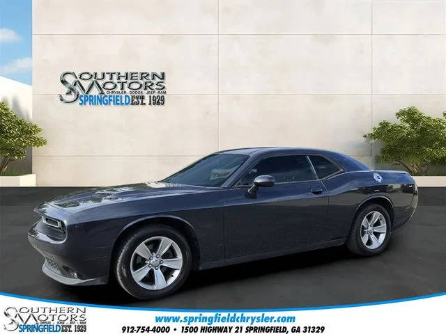 2019 Dodge Challenger SXT RWD photo