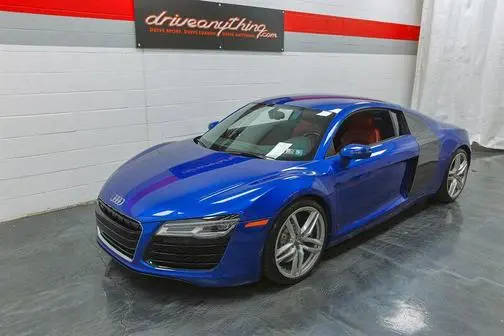 2015 Audi R8 V8 AWD photo