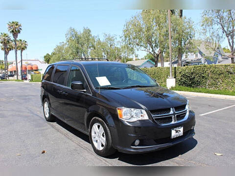 2018 Dodge Grand Caravan SXT FWD photo
