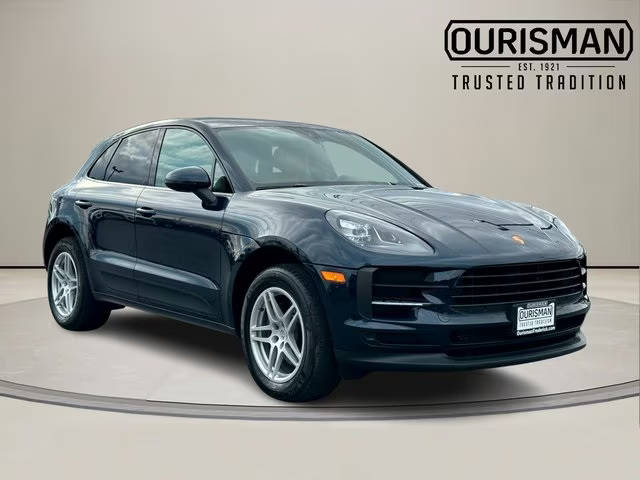 2020 Porsche Macan  AWD photo