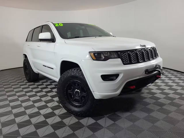 2020 Jeep Grand Cherokee Altitude 4WD photo