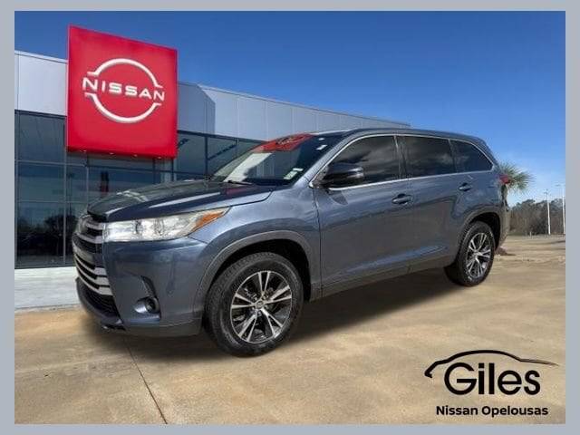 2019 Toyota Highlander LE FWD photo