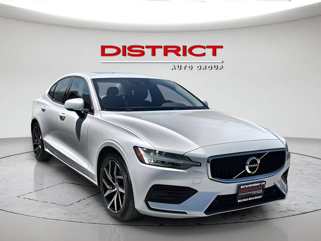 2020 Volvo S60 Momentum FWD photo