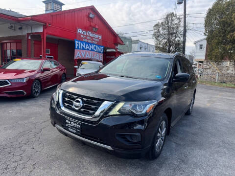 2019 Nissan Pathfinder S 4WD photo