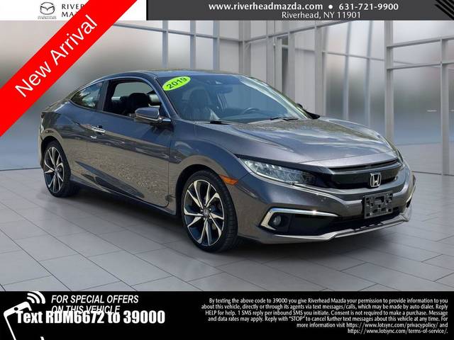 2019 Honda Civic Touring FWD photo