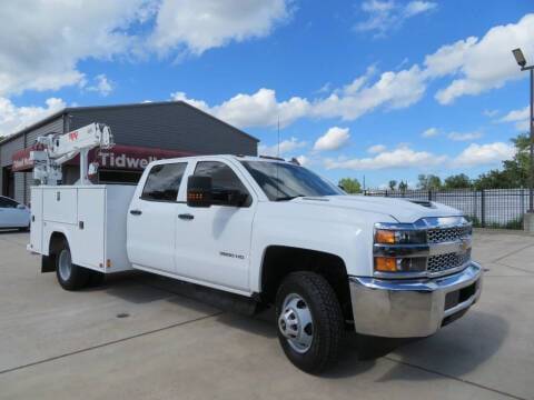 2019 Chevrolet Silverado 3500HD WT 4WD photo