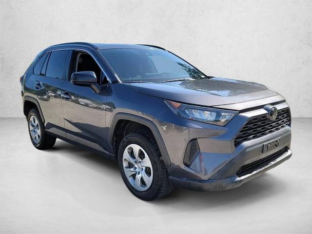 2019 Toyota RAV4 LE FWD photo