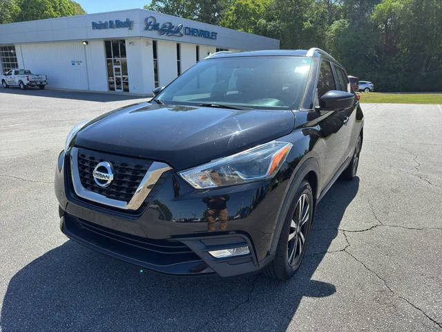 2019 Nissan Kicks SR FWD photo