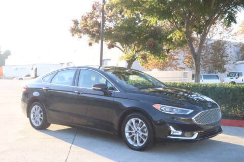 2020 Ford Fusion Energi Titanium FWD photo