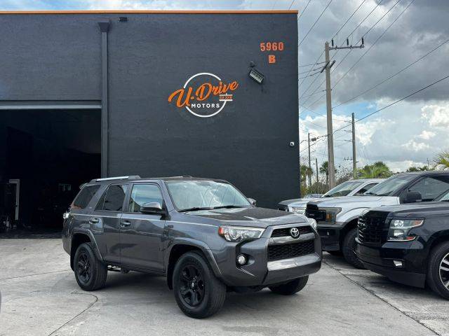 2019 Toyota 4Runner SR5 RWD photo