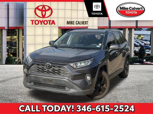 2019 Toyota RAV4 XLE FWD photo