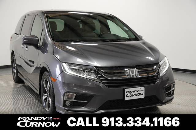 2018 Honda Odyssey Touring FWD photo
