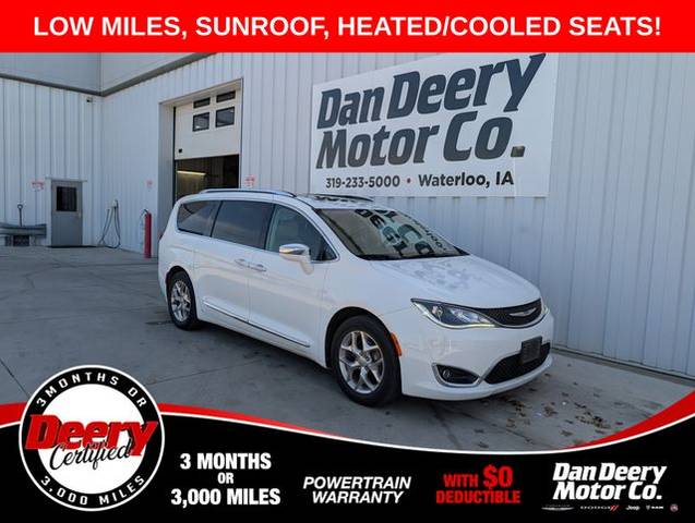 2019 Chrysler Pacifica Minivan Limited FWD photo