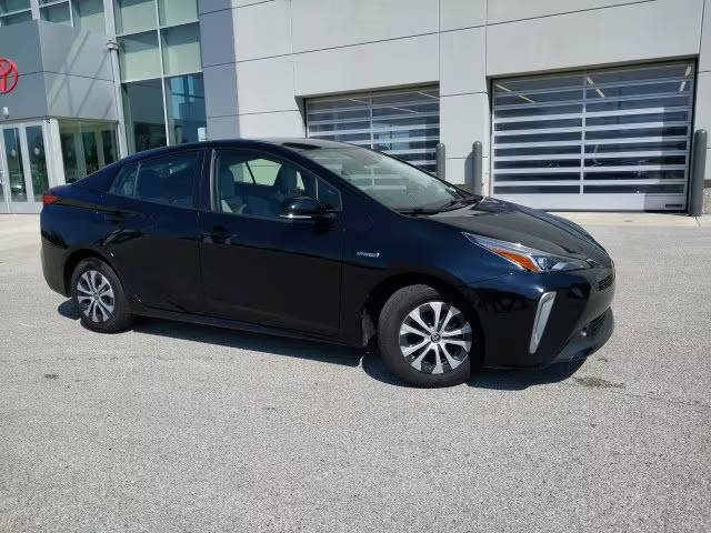 2019 Toyota Prius LE AWD photo