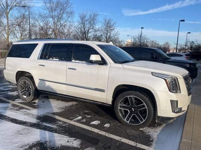 2020 Cadillac Escalade ESV Premium Luxury 4WD photo