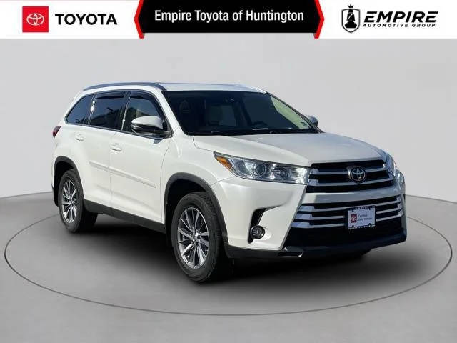 2019 Toyota Highlander XLE AWD photo