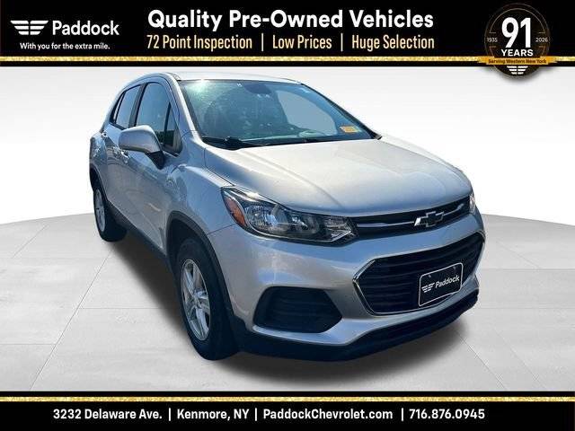 2020 Chevrolet Trax LS AWD photo