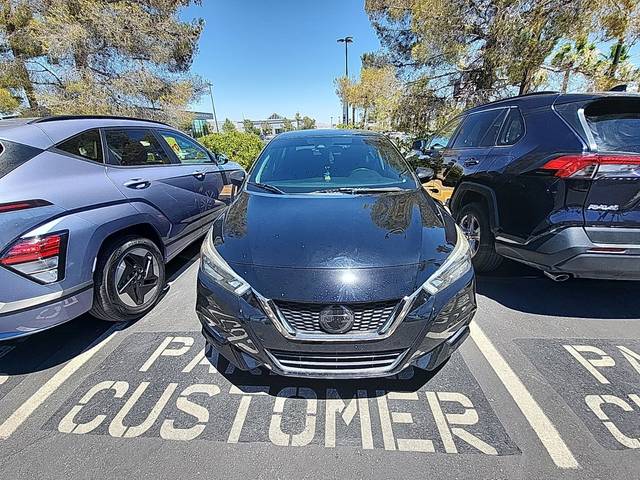 2020 Nissan Versa SR FWD photo