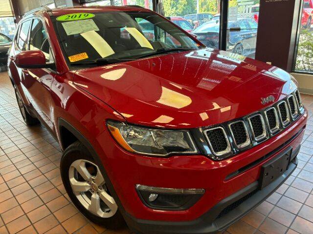 2019 Jeep Compass Latitude FWD photo
