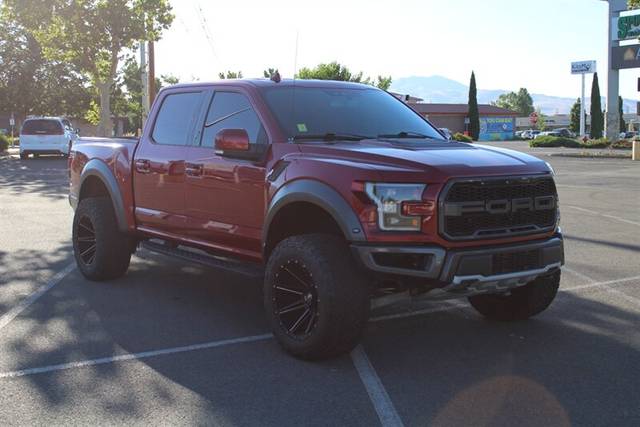 2019 Ford F-150 Raptor 4WD photo