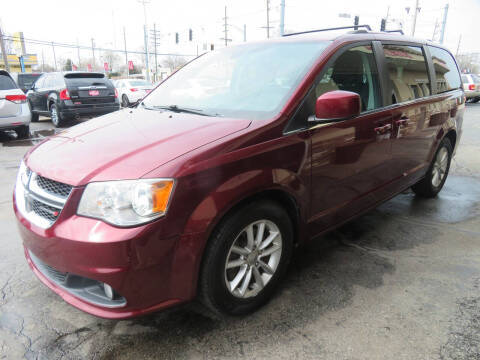 2018 Dodge Grand Caravan SXT FWD photo
