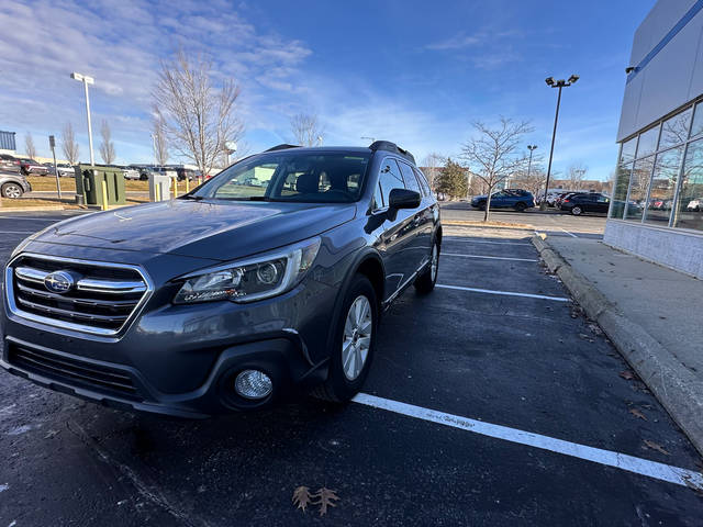 2019 Subaru Outback Premium AWD photo