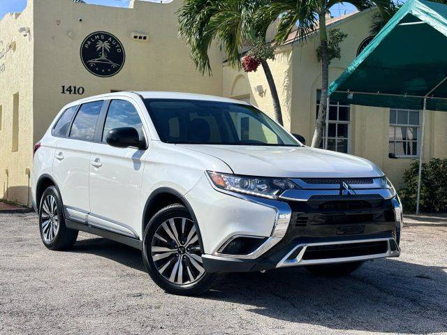 2019 Mitsubishi Outlander ES FWD photo