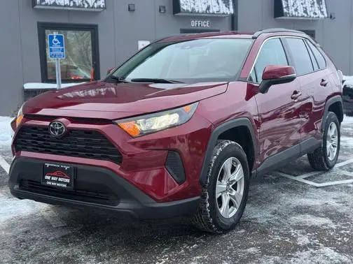 2019 Toyota RAV4 LE AWD photo