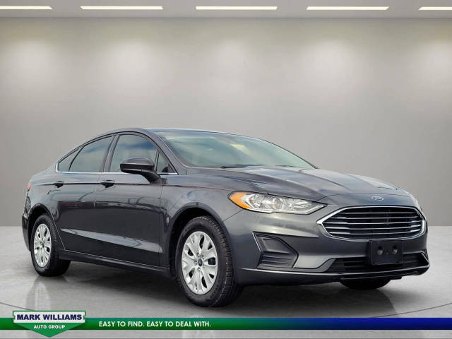 2019 Ford Fusion S FWD photo
