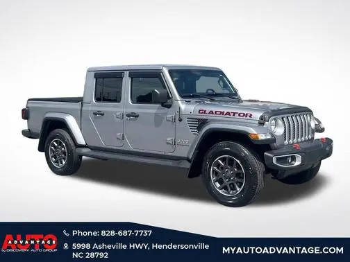 2020 Jeep Gladiator Overland 4WD photo