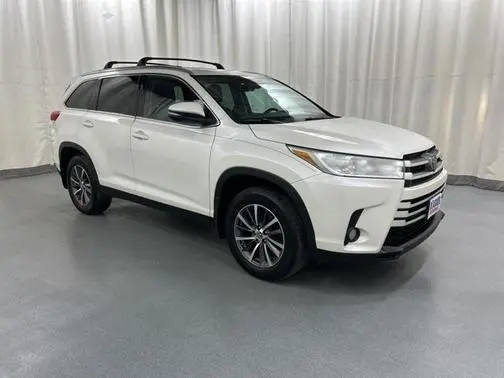 2019 Toyota Highlander XLE AWD photo