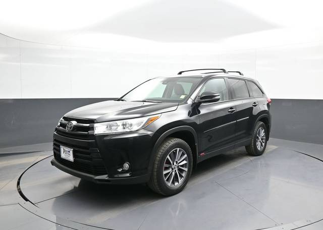 2019 Toyota Highlander XLE AWD photo