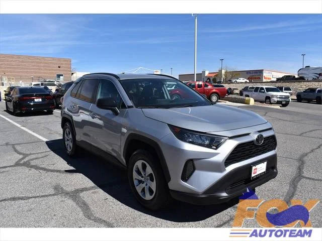 2019 Toyota RAV4 LE FWD photo