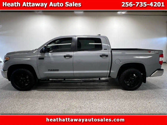 2020 Toyota Tundra SR5 4WD photo