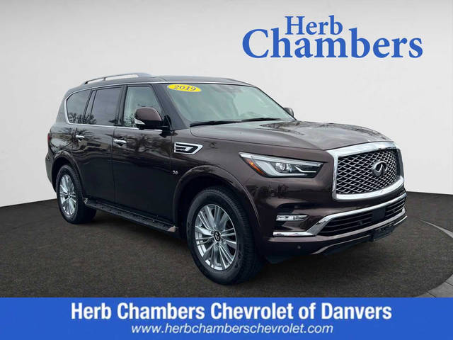 2019 Infiniti QX80 LUXE 4WD photo