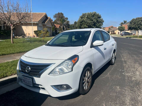 2018 Nissan Versa SV FWD photo