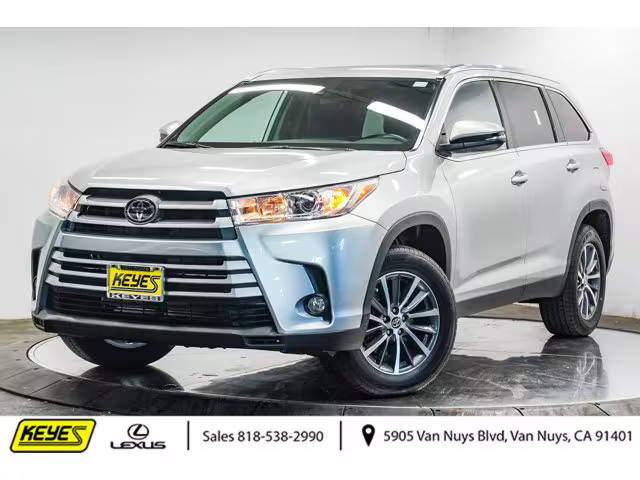 2019 Toyota Highlander XLE FWD photo