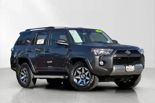 2019 Toyota 4Runner TRD Off Road Premium 4WD photo